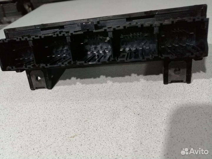 Блок управления центральным замком Ford Fusion