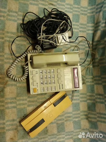 Старый телефон