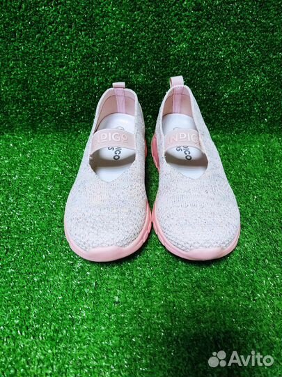 Кроссовки детские 28 размер, новые