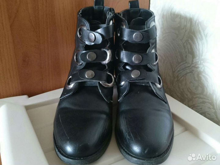 Ботинки для девочки