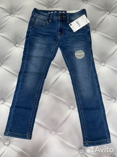 Фирменная одежда мальчику 110/116