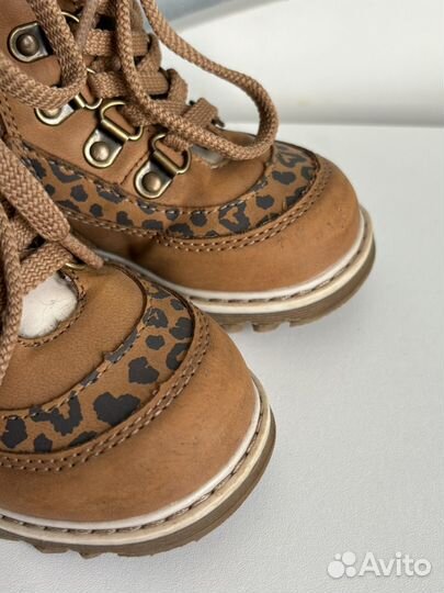 Ботинки для девочки