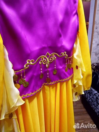 Народный костюм