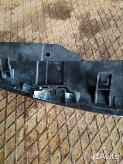 Решетка радиатора Мазда 6