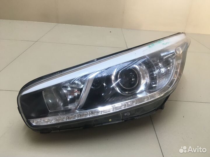 Фара передняя ксенон Kia Ceed 2
