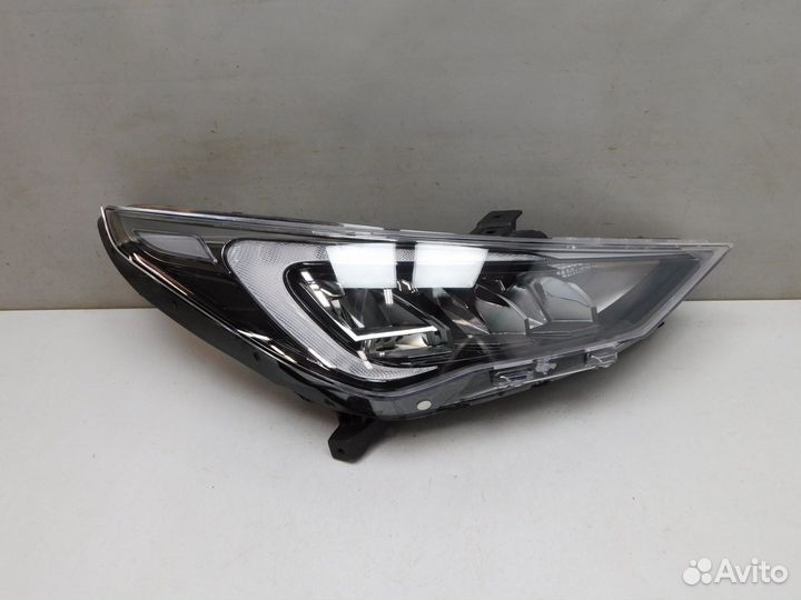 Фара правая Hyundai Solaris