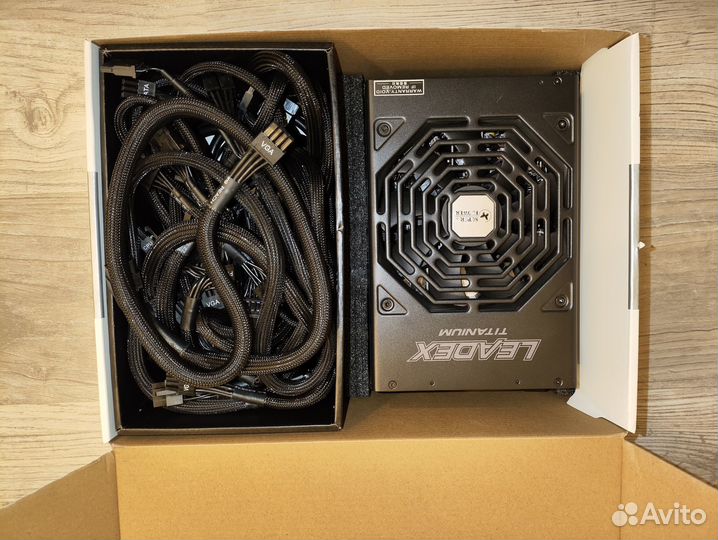 Блок питания leadex 1600w titanium