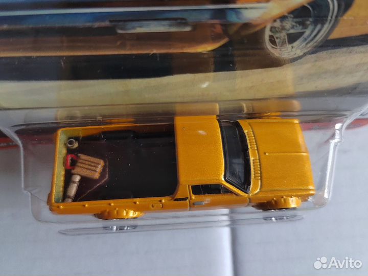 Hot Wheels 75 Datsun Sunny Truck