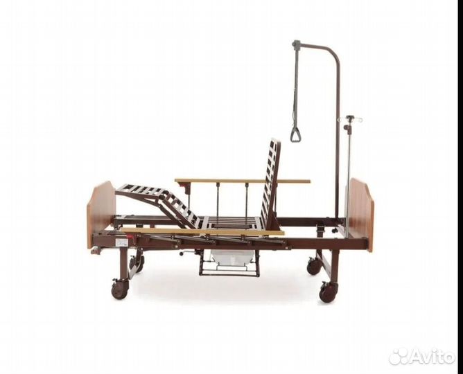 Кровать медицинская с туалетом