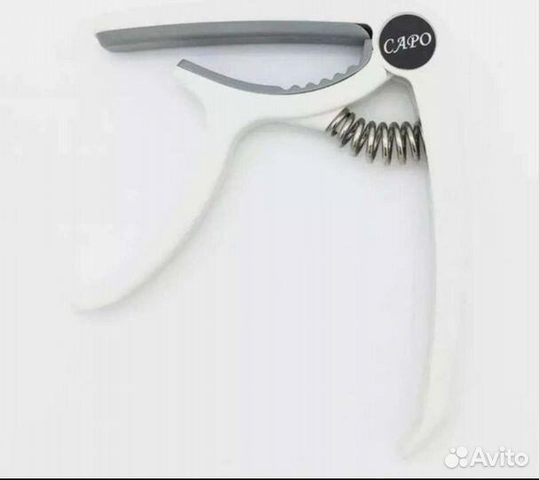 Каподастр для гитары