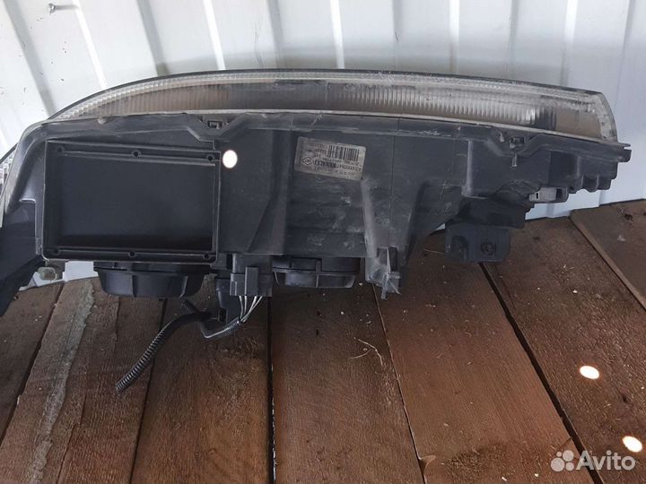 Фара правая Renault Laguna 2