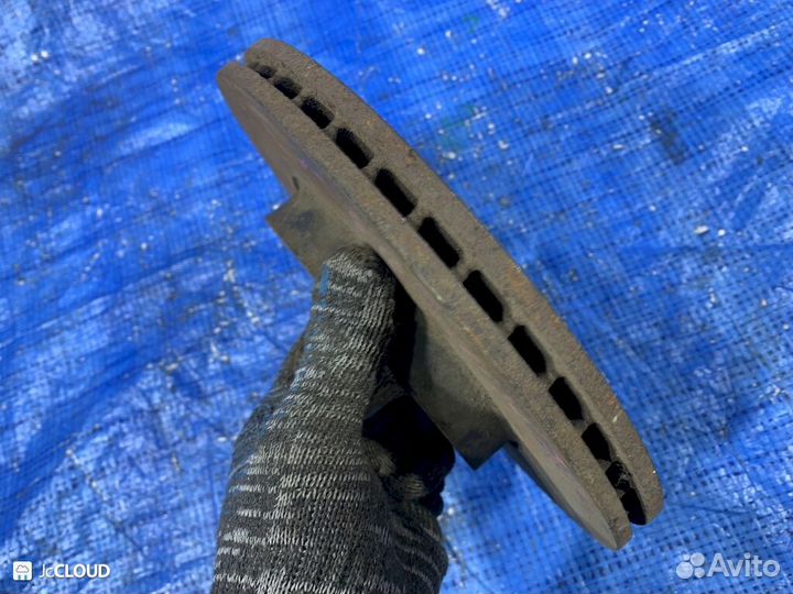 Тормозной диск на mazda demio DW3W ZJ