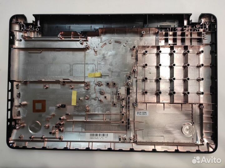 Поддон Asus D540MA