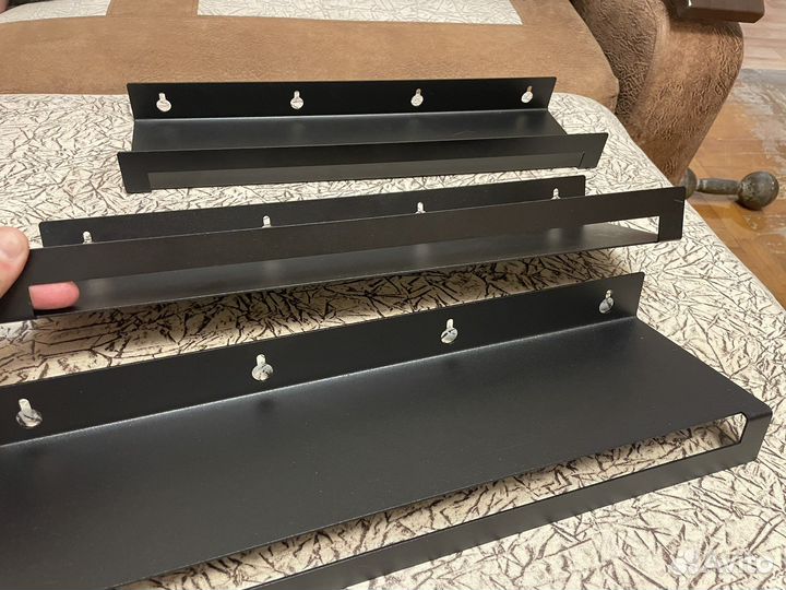 Полка настенная в ванную комнату