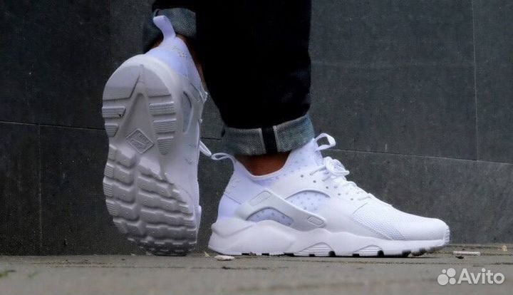 Nike air Huarache белые разм. 42