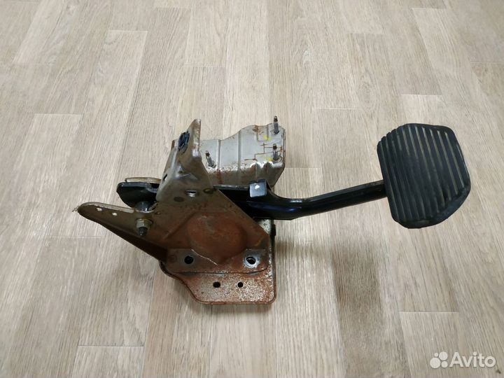 Педаль тормоза Peugeot 207 (2006-2013)