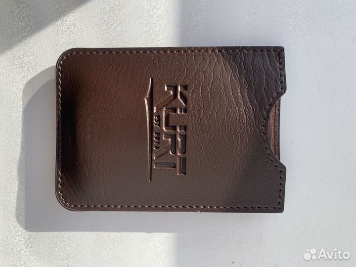 Двусторонний гребень Kurt для бороды и усов