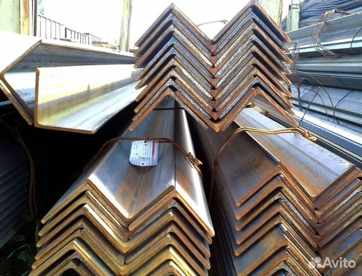 Уголок стальной