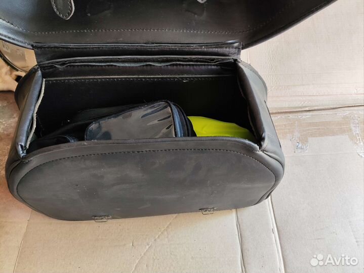 Кожаные боковые кофры sweep