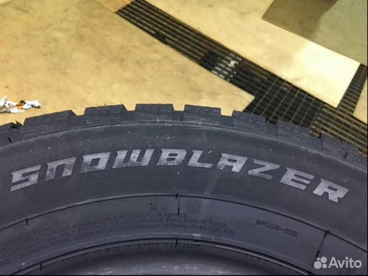 Windforce Snowblazer 235/65 R17 108T