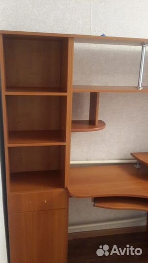 Компьютерный стол