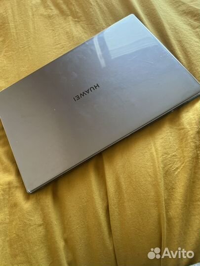 Huawei matebook D14