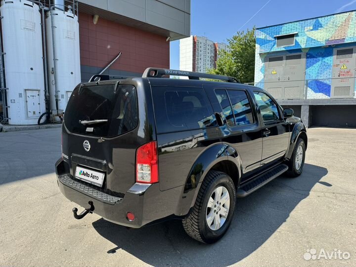 Nissan Pathfinder 2.5 AT, 2006, 329 870 км