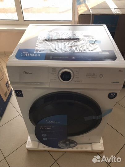 Стиральная машина Midea MF100W90BS/W-RU (9 кг)