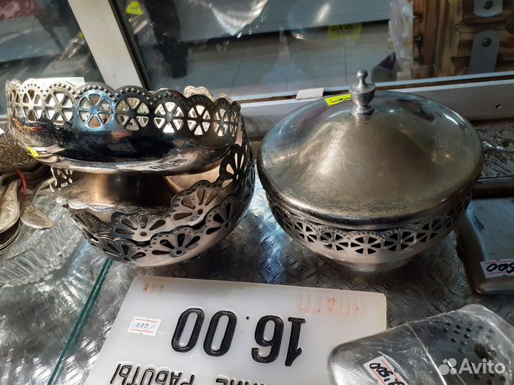 Конфетницы,вазы на ножках, металл