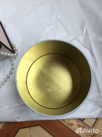 Подарочная сумка и подарочная коробка