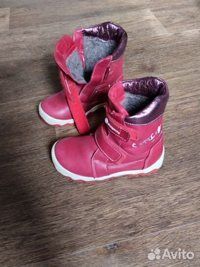 Зимние сапоги с натуральным мехом для девочки