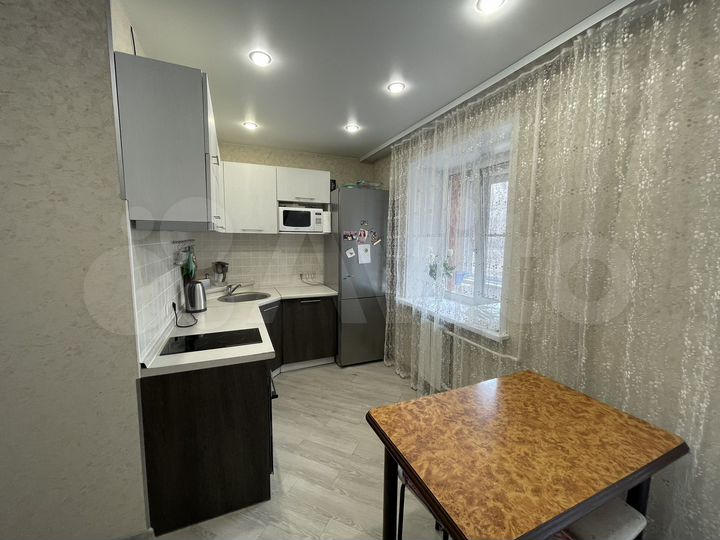 2-к. квартира, 49 м², 2/6 эт.