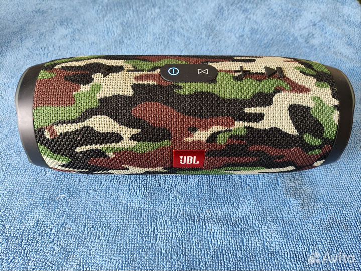 Колонка jbl charge 3