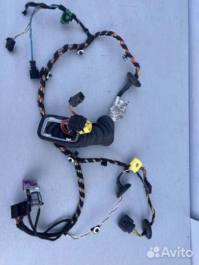 Проводка двери передняя правая Skoda Octavia