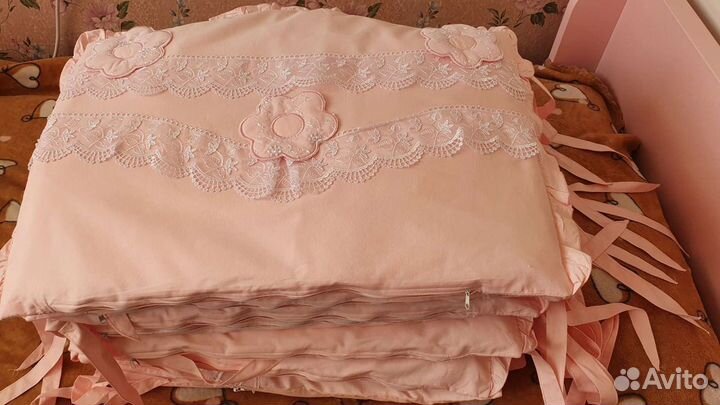 Комплект в детскую кроватку