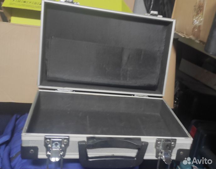 Металлический кейс для инструмента и прочего