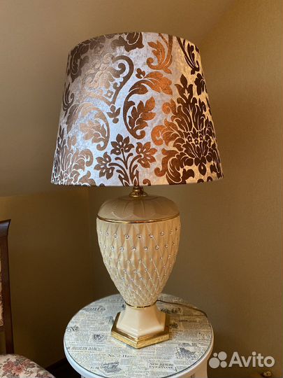 Лампа настольная