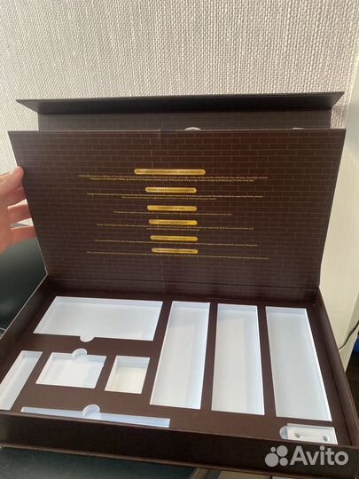 Коробка из набора косметики willy wonka