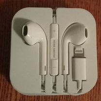 Наушники earpods (проводные)