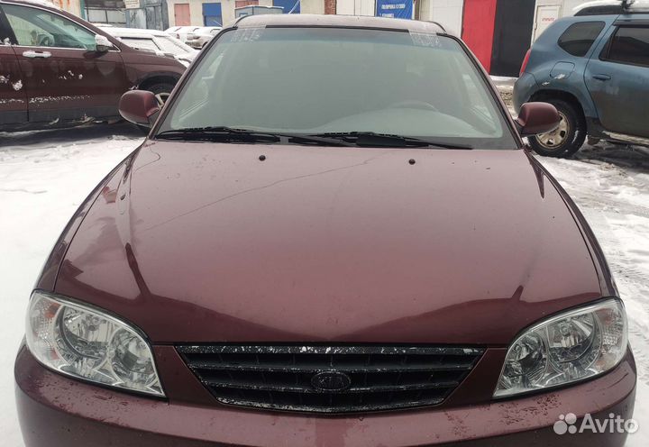 Лобовое стекло Kia Spectra / Shuma / Sephia