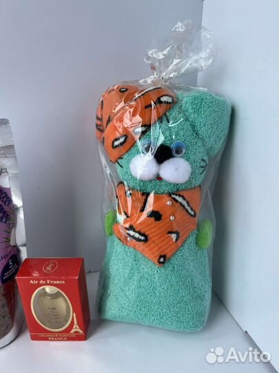 Подарок полотенце парфюм