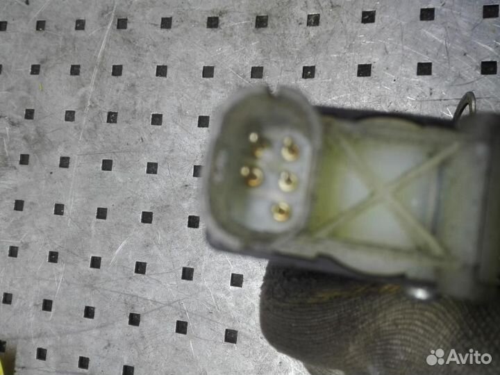 Замок двери передней левой Opel Astra F