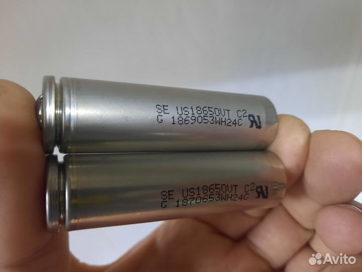 Аккумулятор батарея на 12В 10А/ч весом 1,1кг