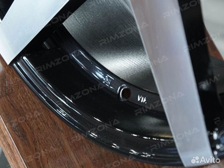 Литые диски Vossen R18 на Toyota. Арт2013