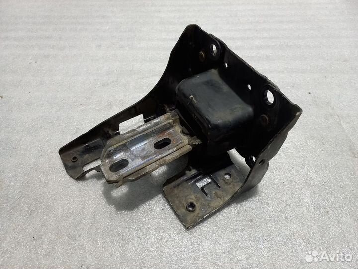 Опора двигателя левая C3 Picasso 1 (9680293680