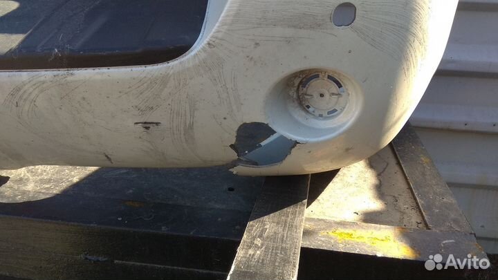 Бампер задний Toyota Sequoia