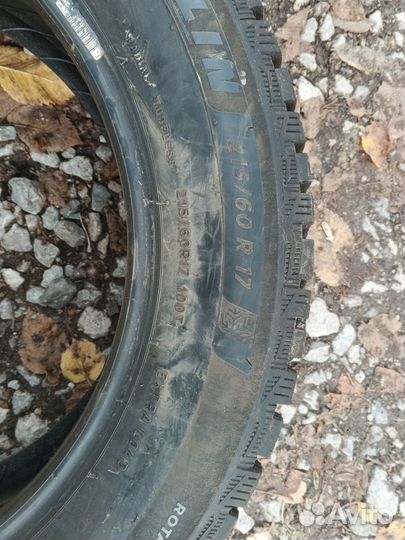 Michelin X-Ice North 4 215/60 R17
