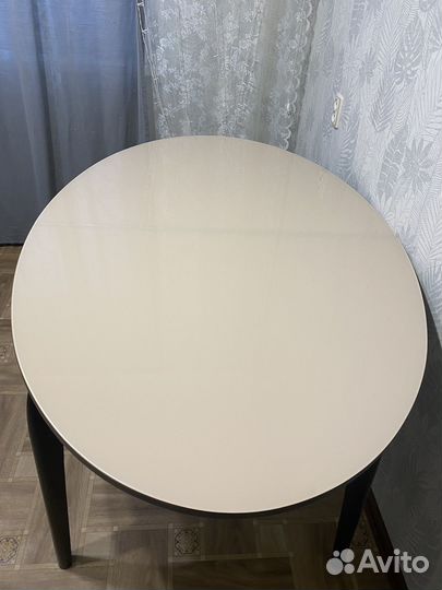 Кухонный стол стеклянный раскладной