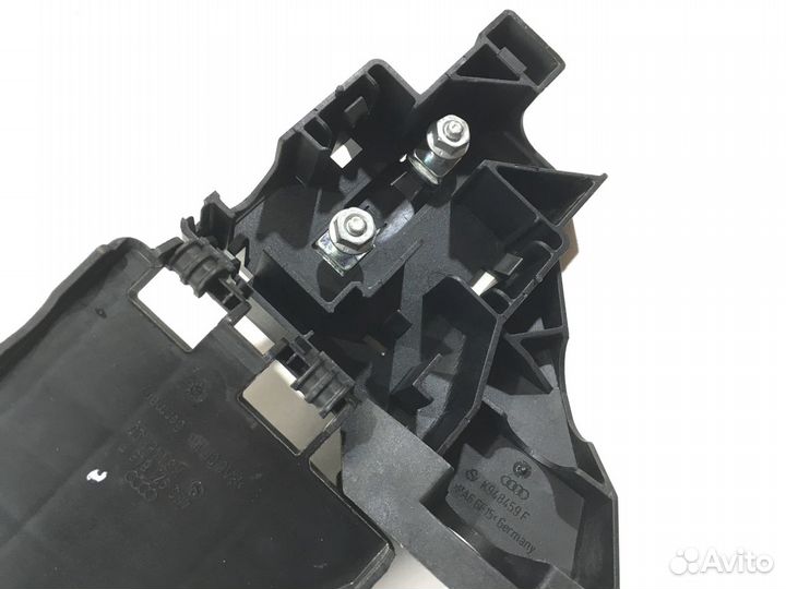 Корпус предохранителей Audi A8 D3