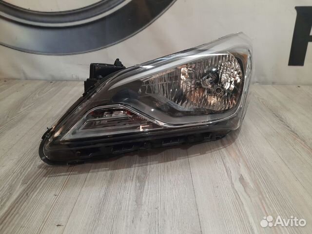 Фара Hyundai solaris Лев